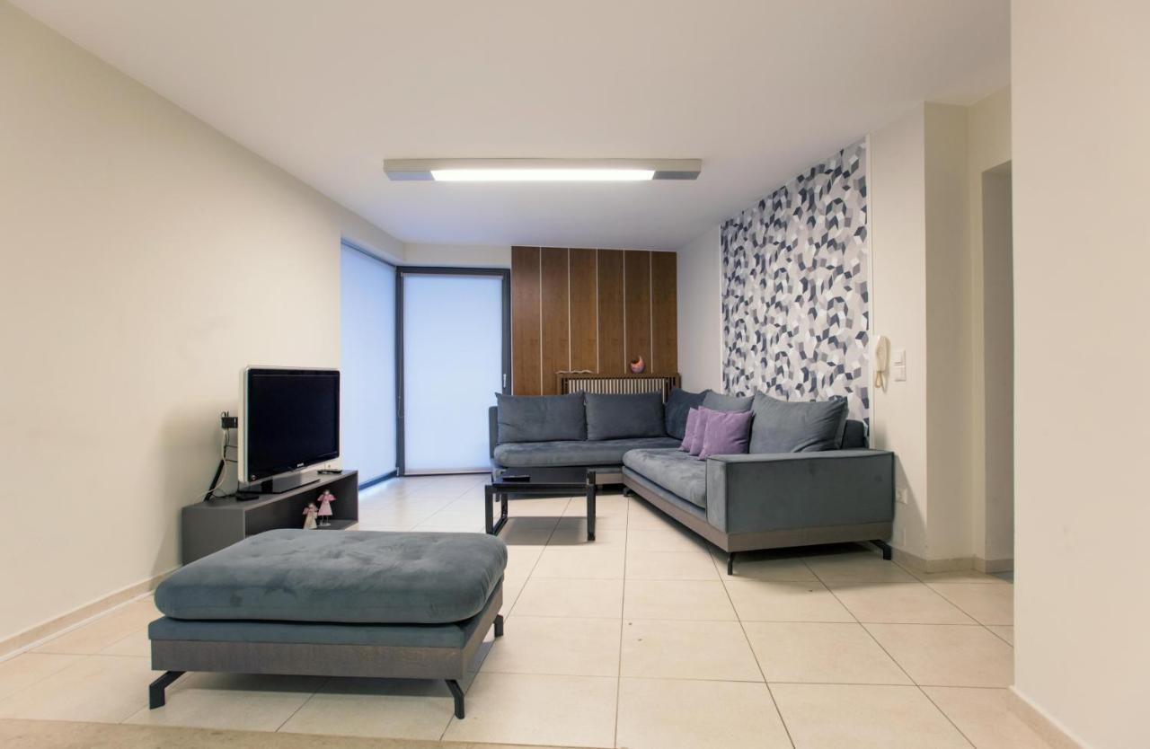 Spacious Fully Equipped 3Bd 2Bath Apt In The Heart Of City With Balconies Ac And Fast Wifi #1 Heraclión Exterior foto